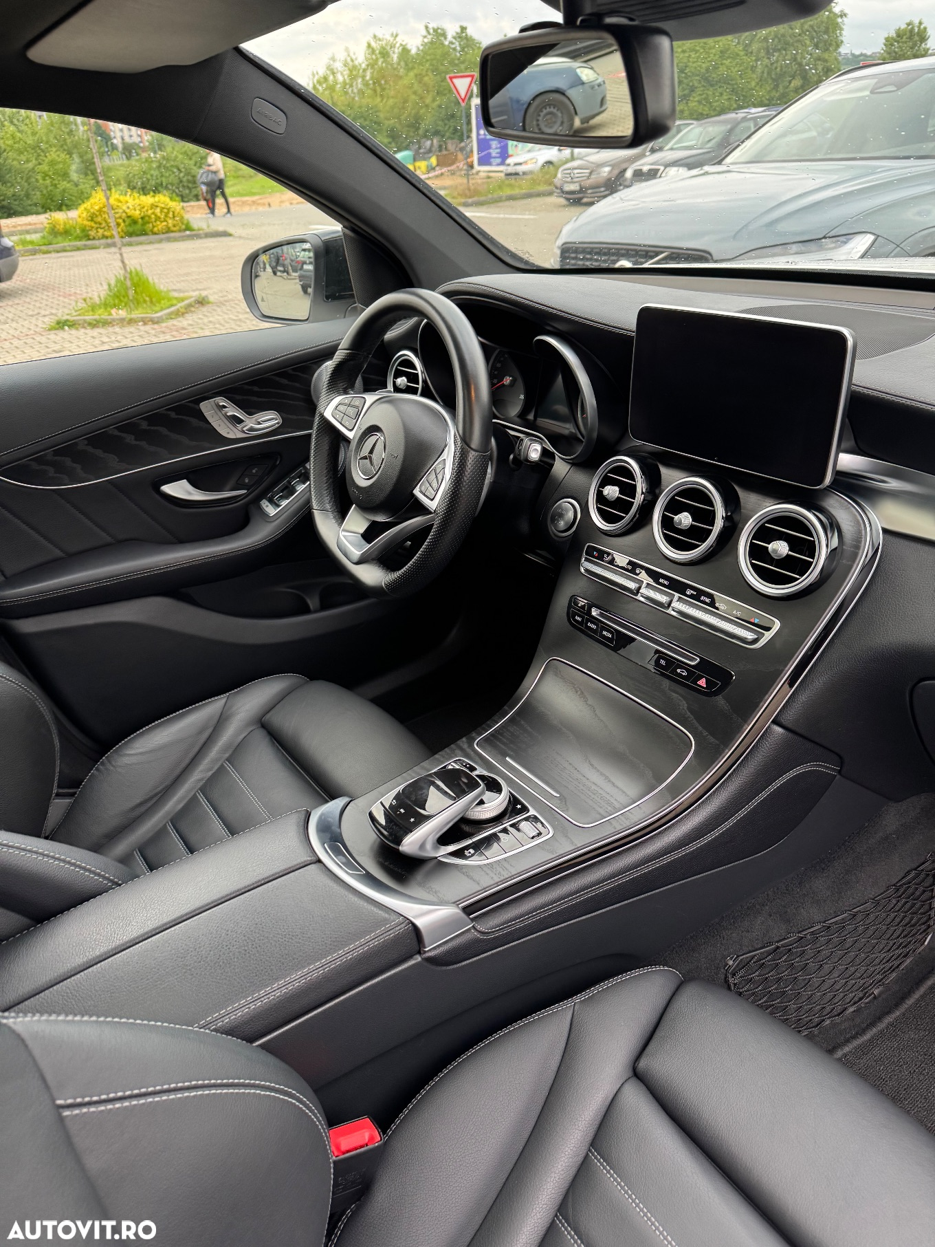 Mercedes-Benz GLC Coupe 250 d 4Matic 9G-TRONIC AMG Line - 22