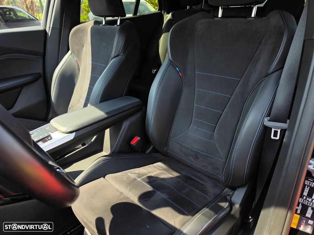 BMW iX2 eDrive20 Pack Desportivo M - 10