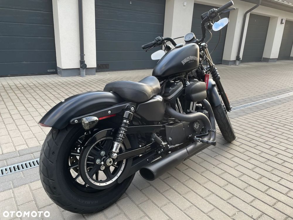 Harley-Davidson Sportster Iron 883 - 1