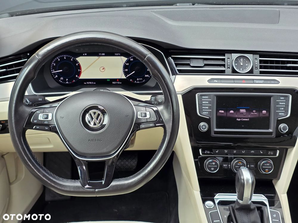 Volkswagen Passat Variant 1.4 TSI BMT ACT Highline DSG - 32