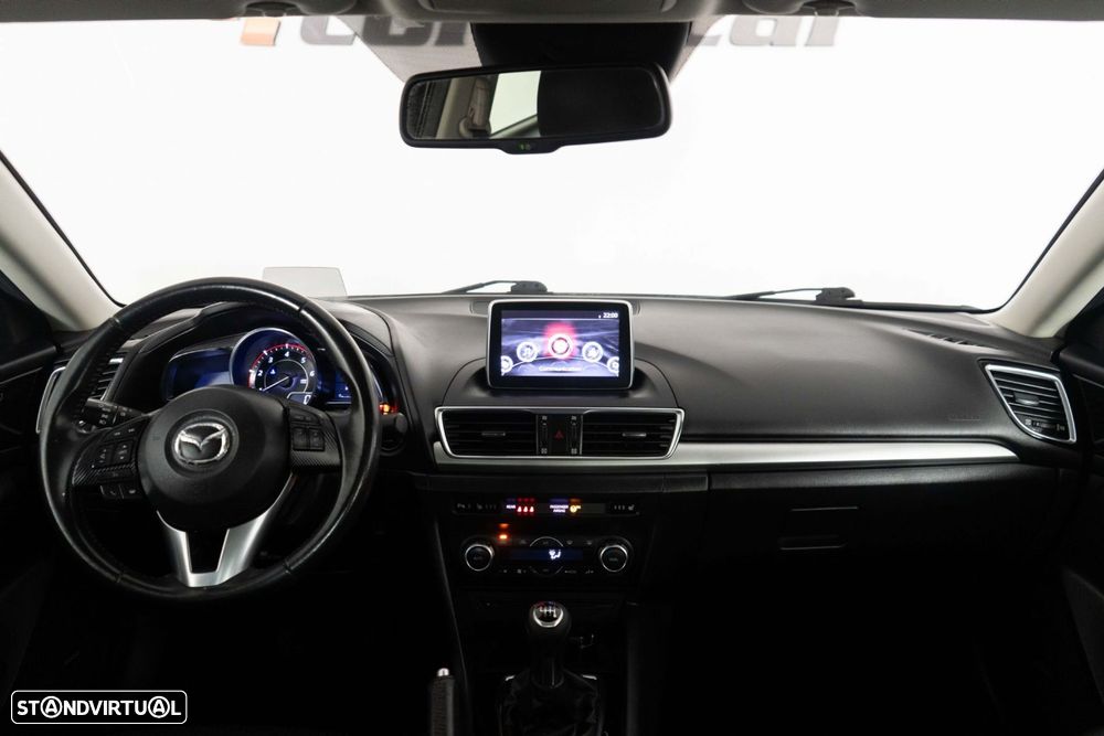 Mazda 3 Hatchback - 18