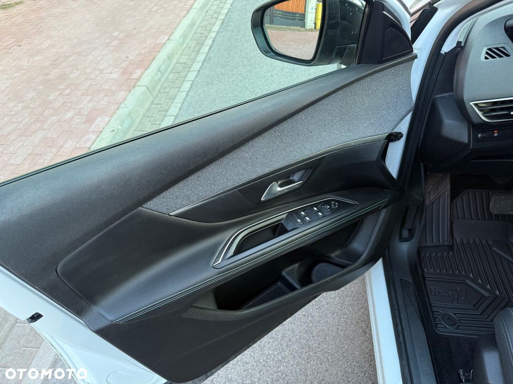 Peugeot 5008 BlueHDi 180 EAT8 Allure Pack - 17