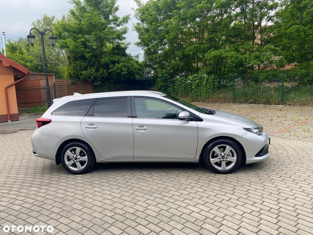 Toyota Auris - 6