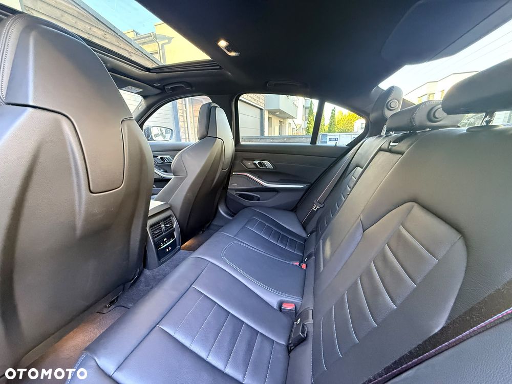BMW Seria 3 M340d xDrive mHEV sport - 18
