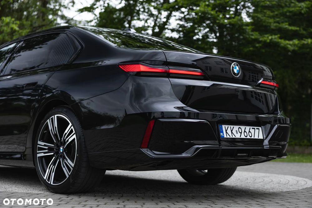 BMW Seria 7 - 5