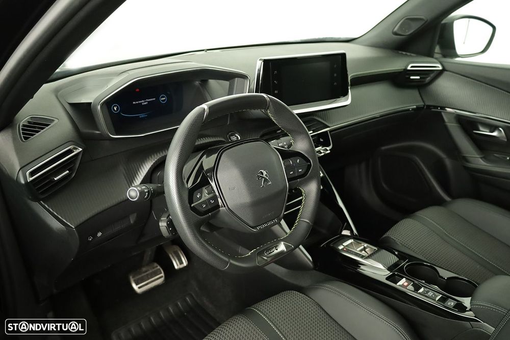 Peugeot e-2008 50 kWh GT - 8