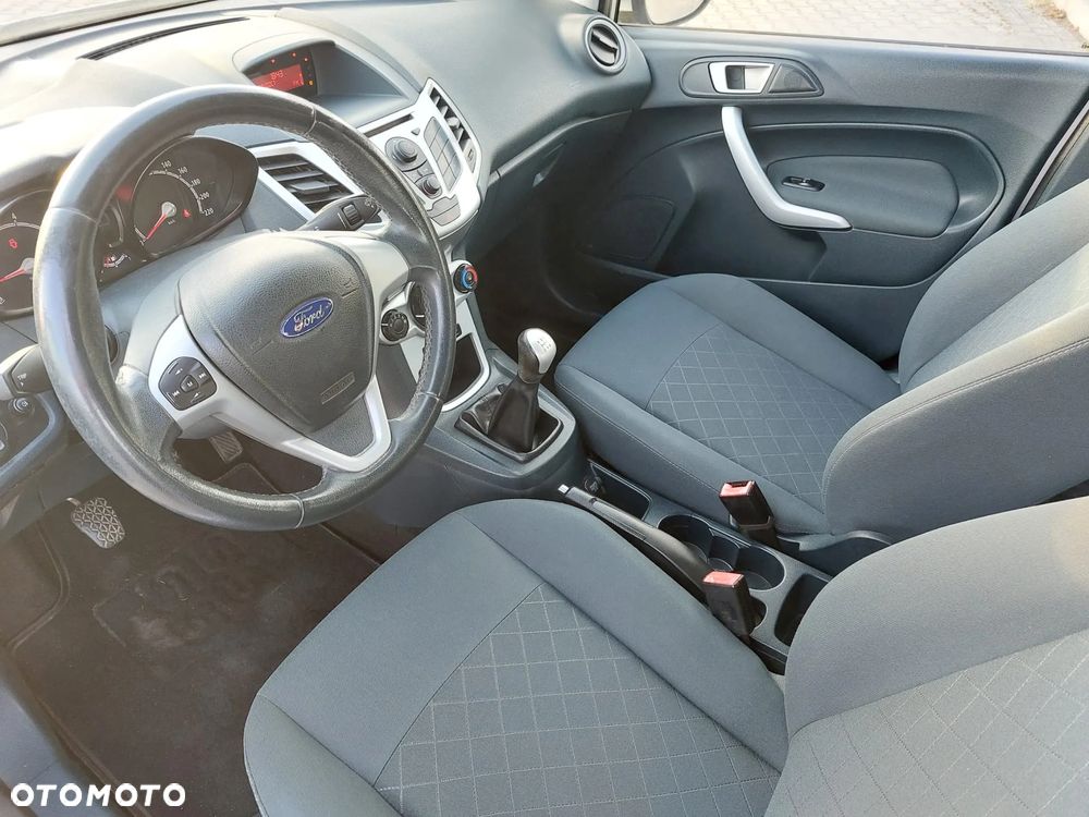Ford Fiesta - 14