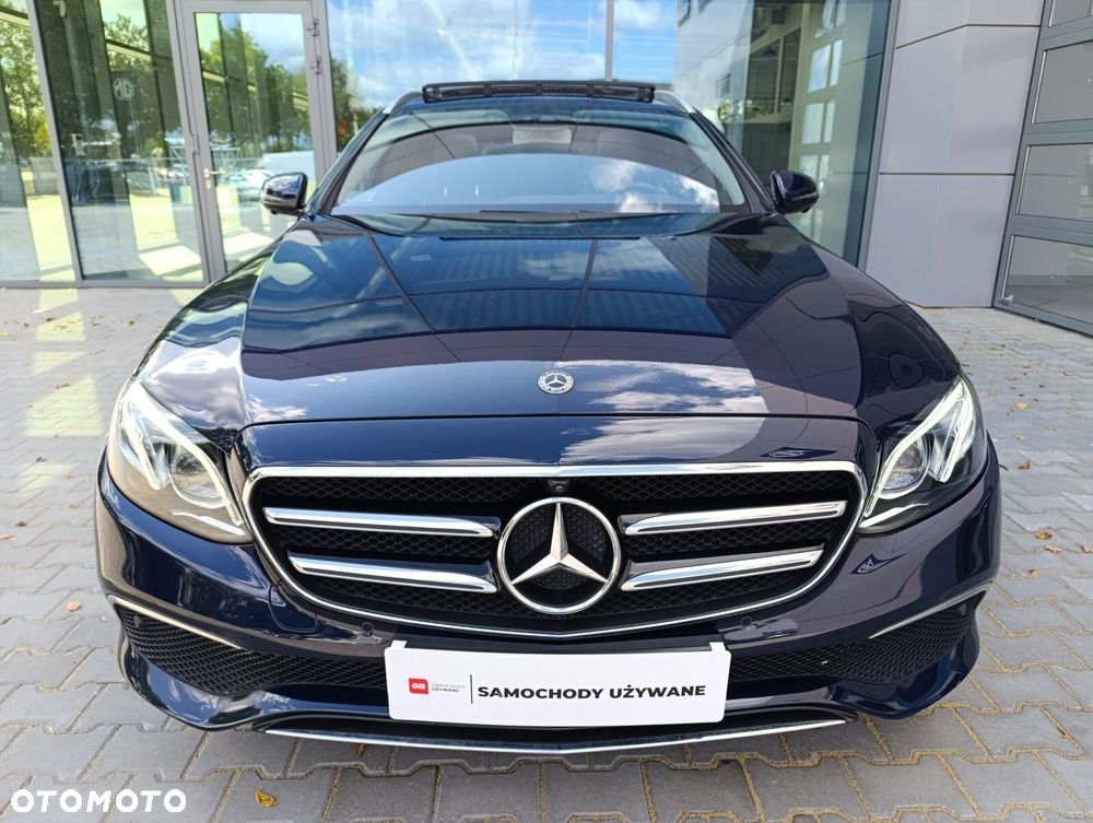 Mercedes-Benz Klasa E 220 d 4-Matic 9G-TRONIC - 3