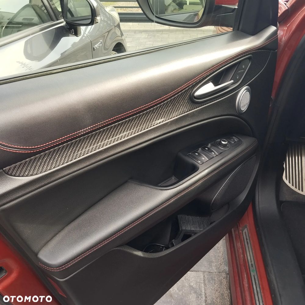 Alfa Romeo Stelvio 2.9 V6 Bi-Turbo Quadrifoglio Q4 - 25
