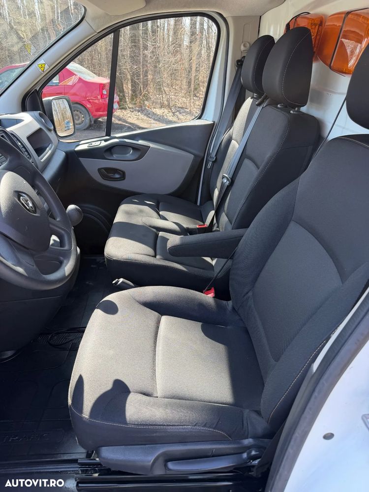 Renault Trafic Combi Authentique - 6