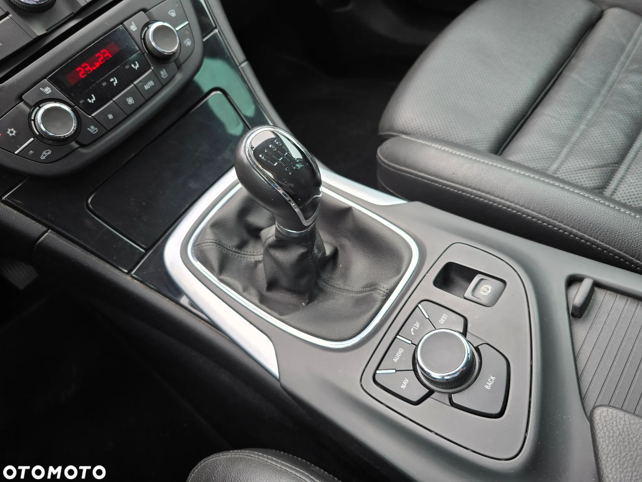 Opel Insignia 2.0 CDTI Cosmo - 12