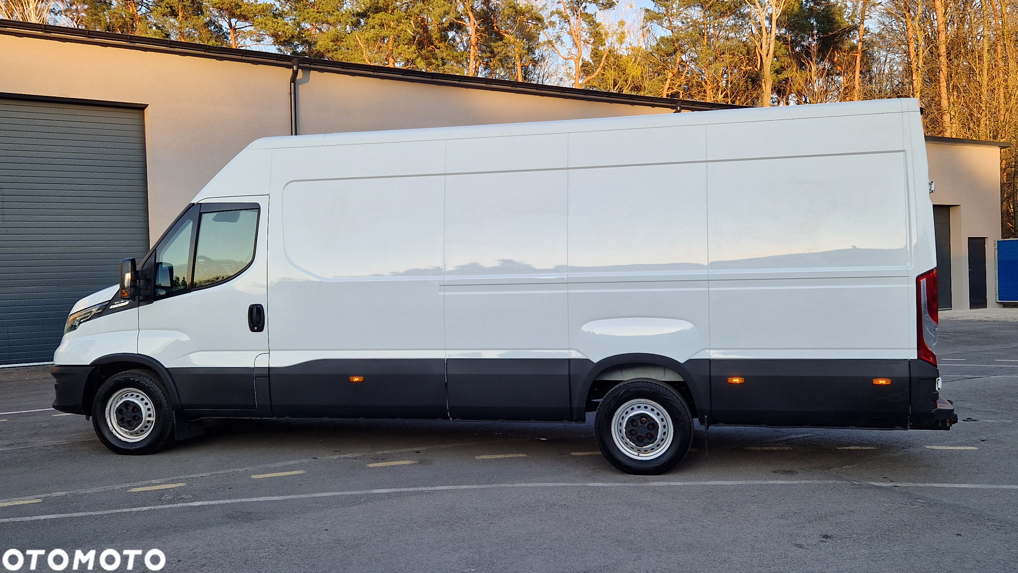 Iveco DAILY HIMATIC MAX L4H2 35S16 160KM FUL LEDYDAILY MAXI 35s16 Klimatronik Kamera AKTYWNY Tempomat NOWE OPONY - 15