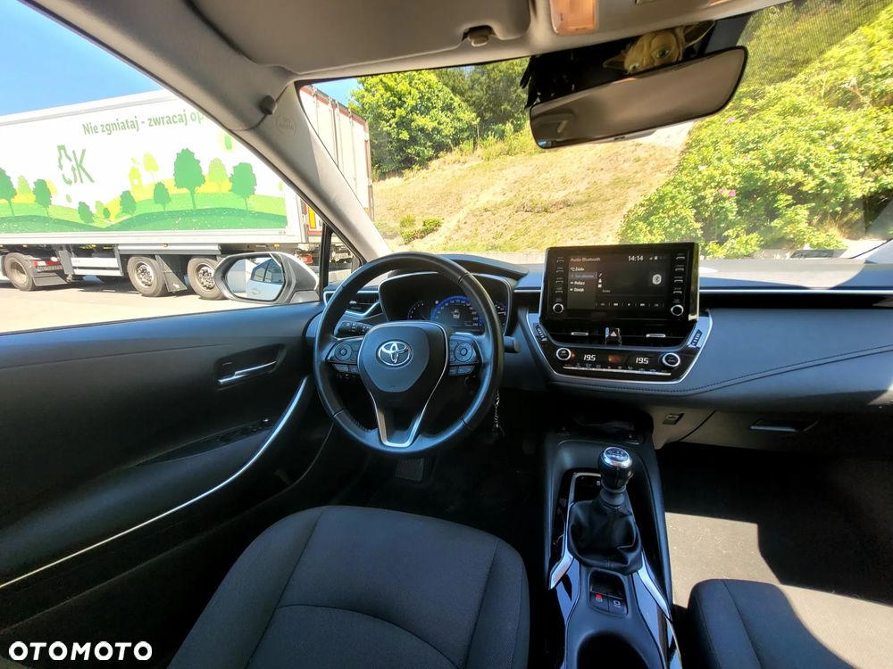 Toyota Corolla 1.6 Comfort - 17