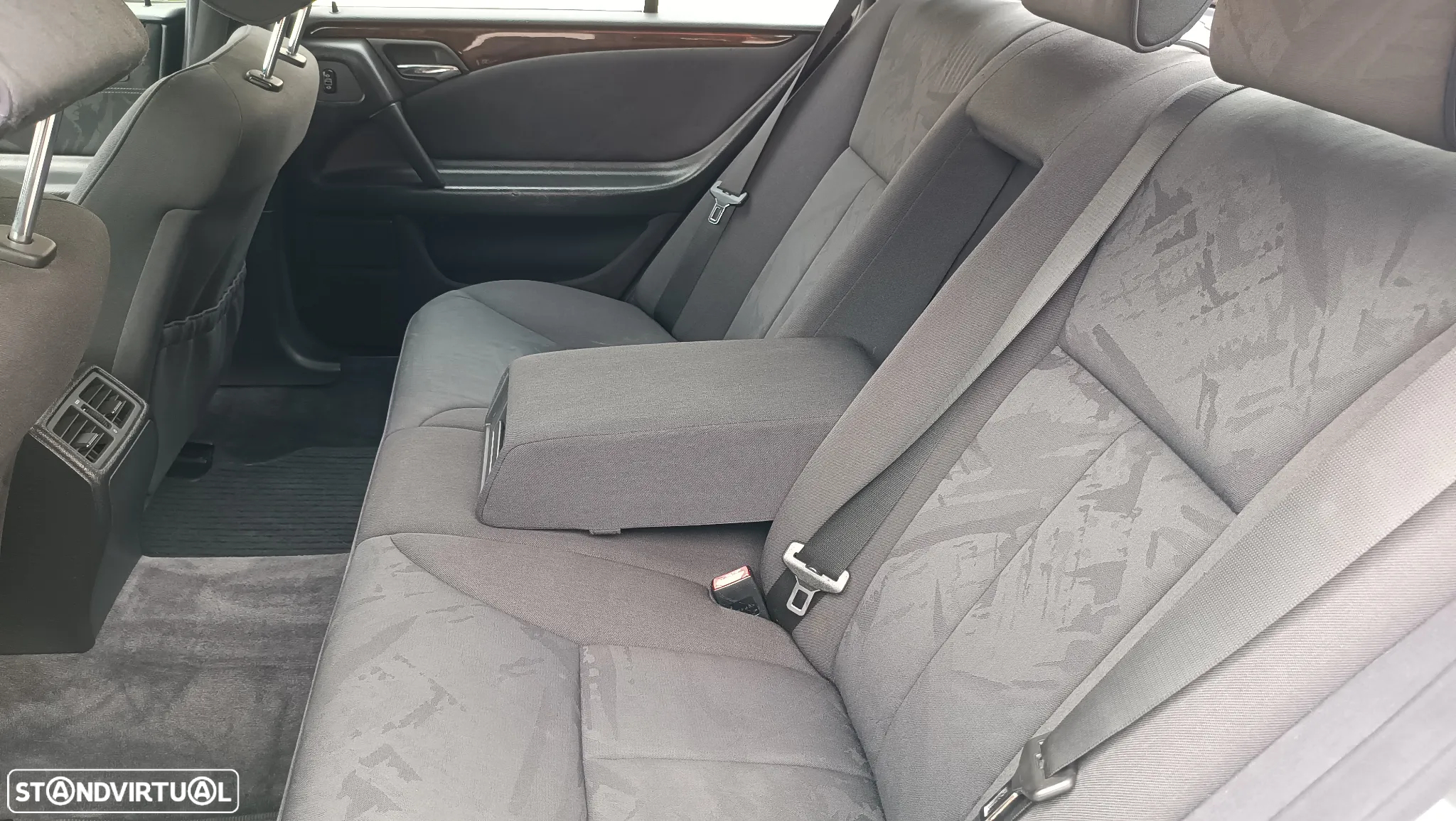 Mercedes-Benz E 220 CDI Classic - 4