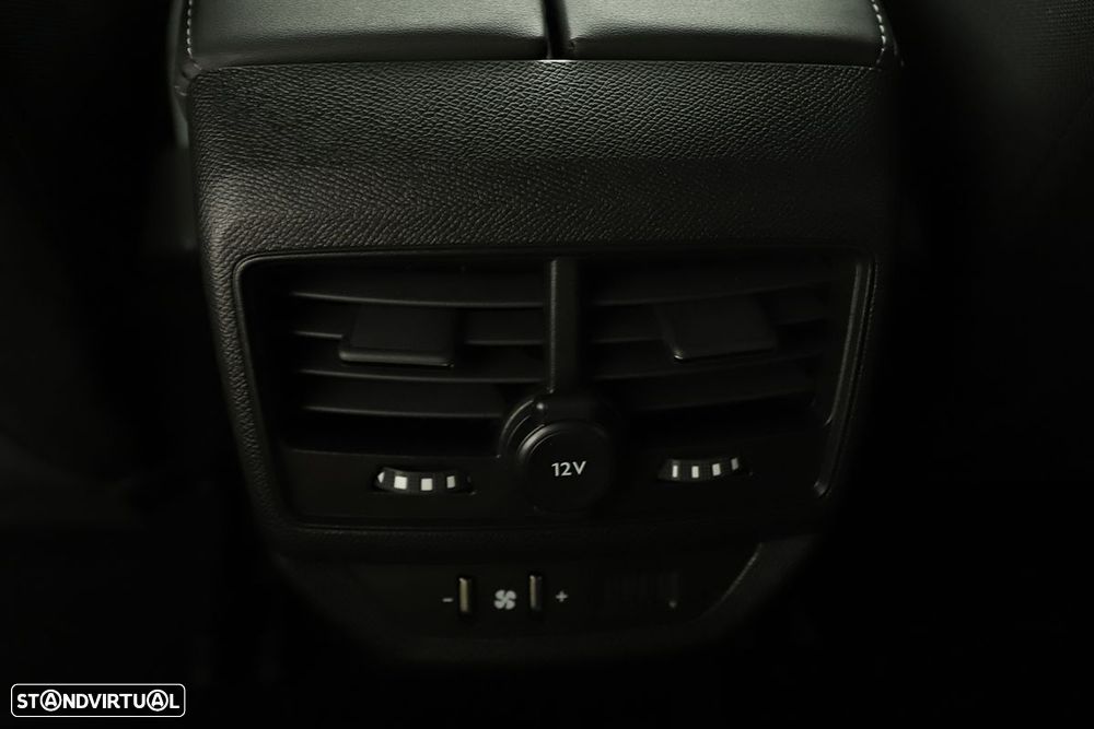 Peugeot 5008 1.2 PureTech Allure Pack EAT8 - 24