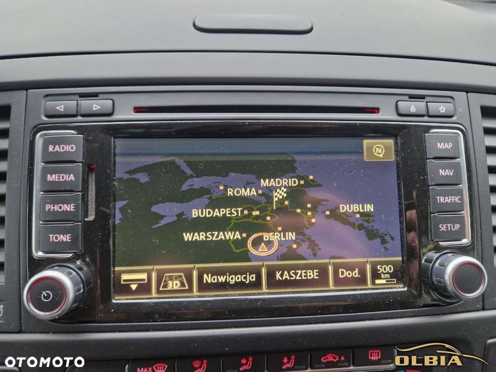 Volkswagen Multivan - 21