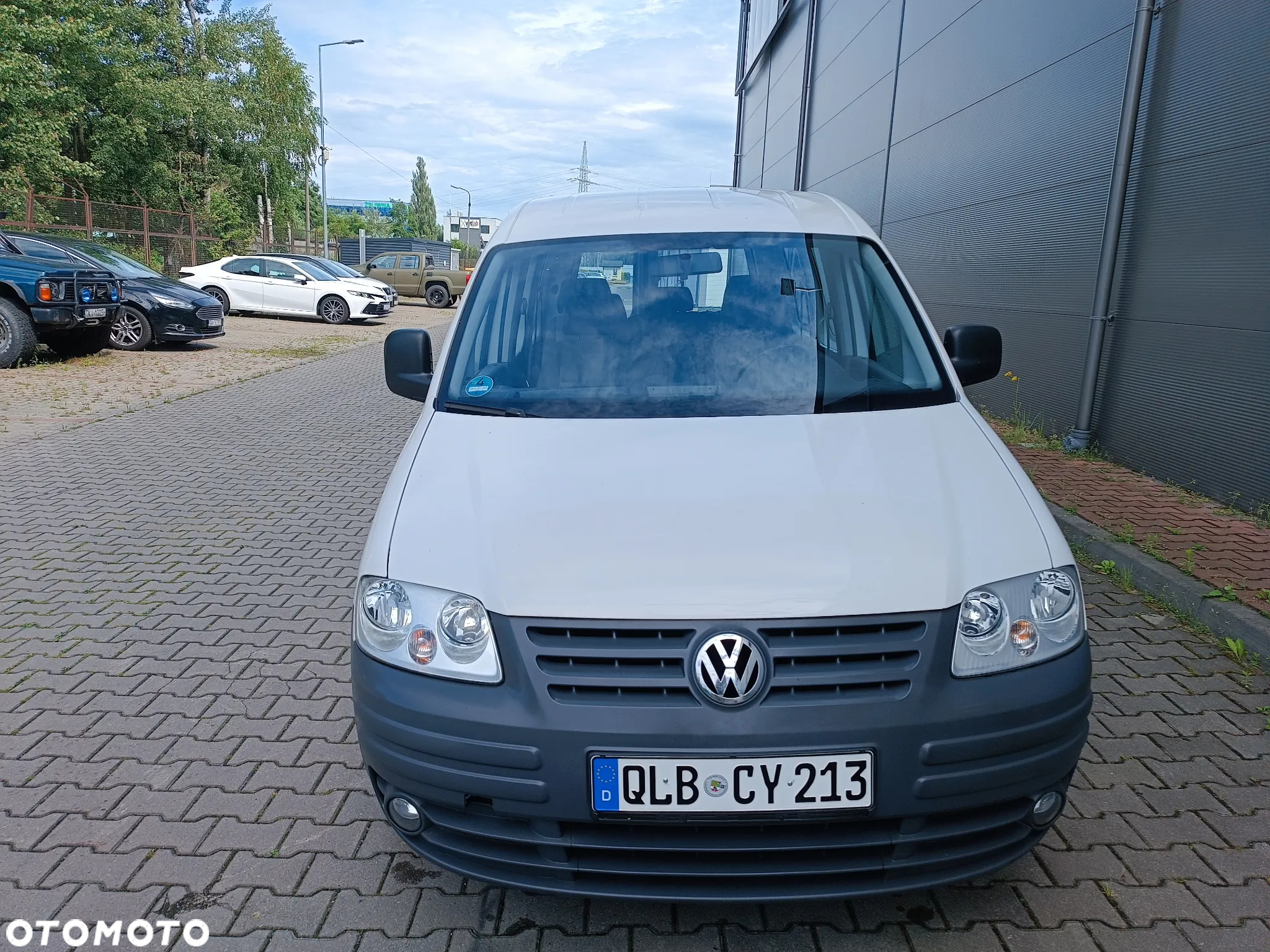 Volkswagen Caddy 1.6 Familie (5-Si.) - 4
