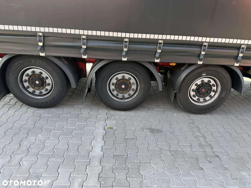 Schwarzmuller S1 - 7