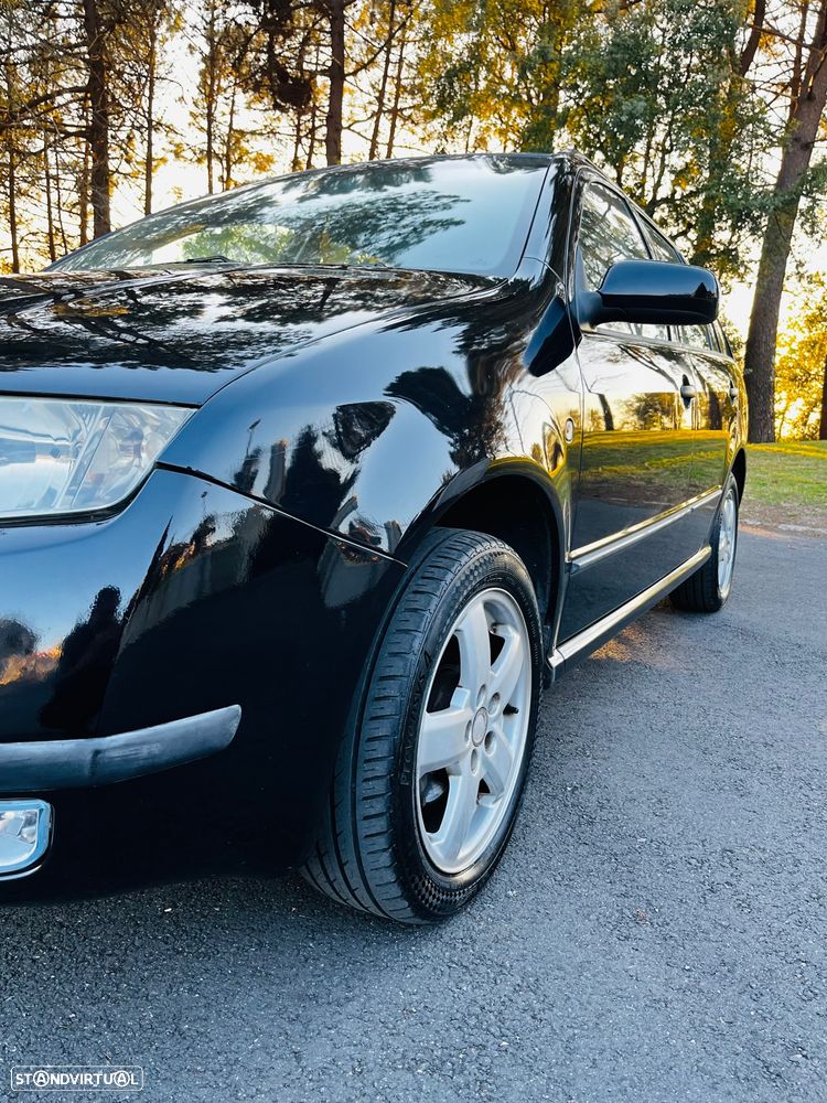 Skoda Fabia Break 1.4 Style AC+CB+ABS - 17