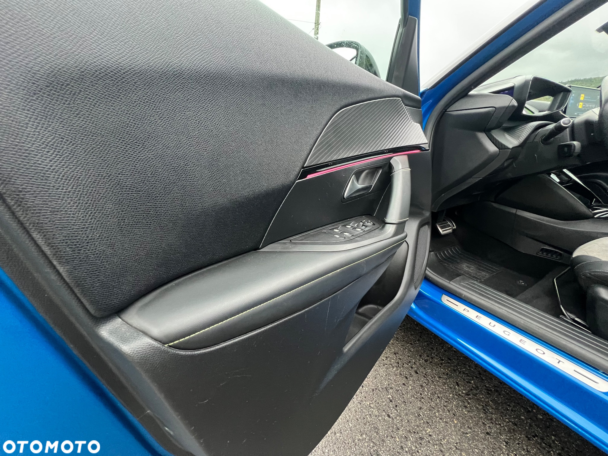 Peugeot 2008 e-2008 GT Line - 19