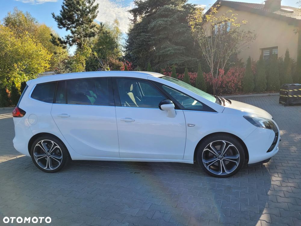 Opel Zafira - 11