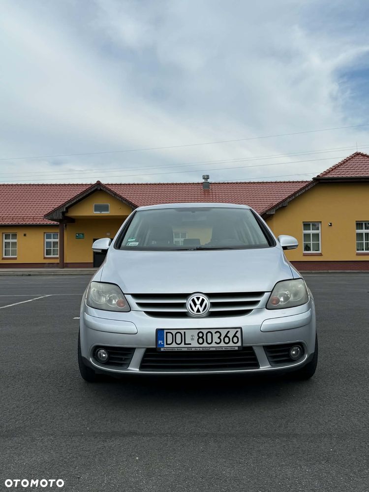 Volkswagen Golf 1.6 FSI Comfortline - 1