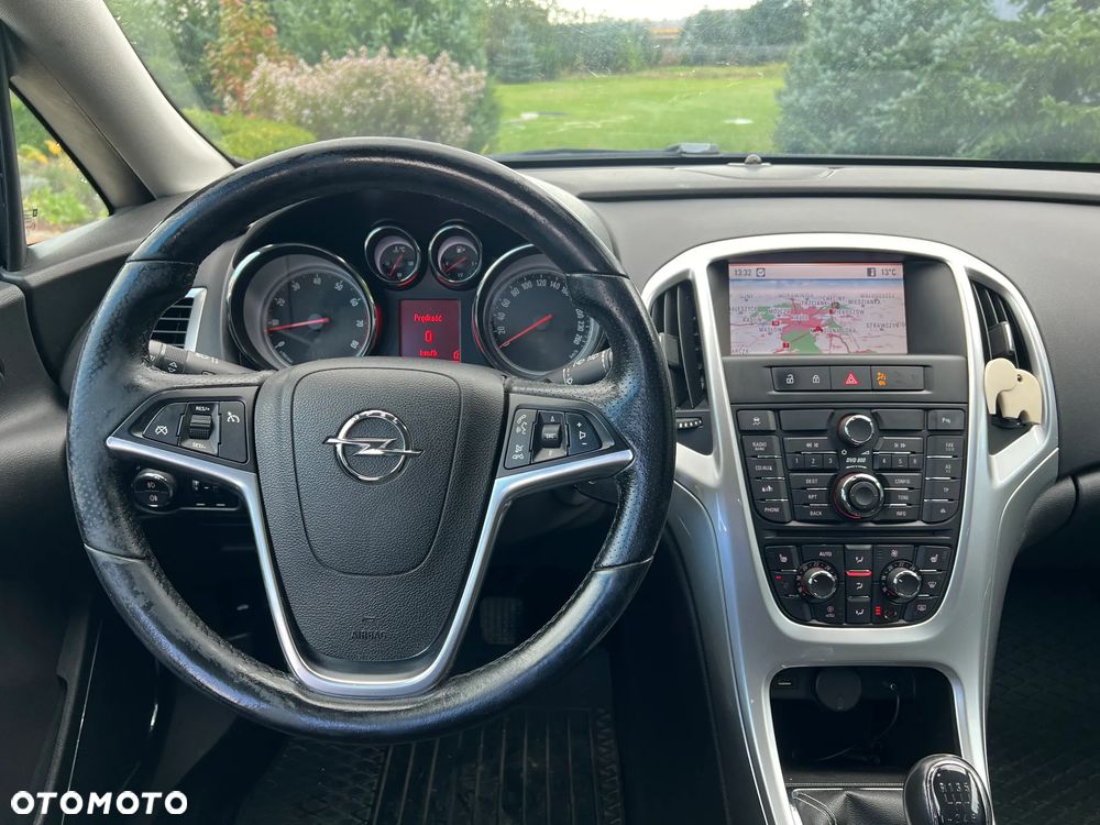 Opel Astra 1.6 Turbo Sport - 24