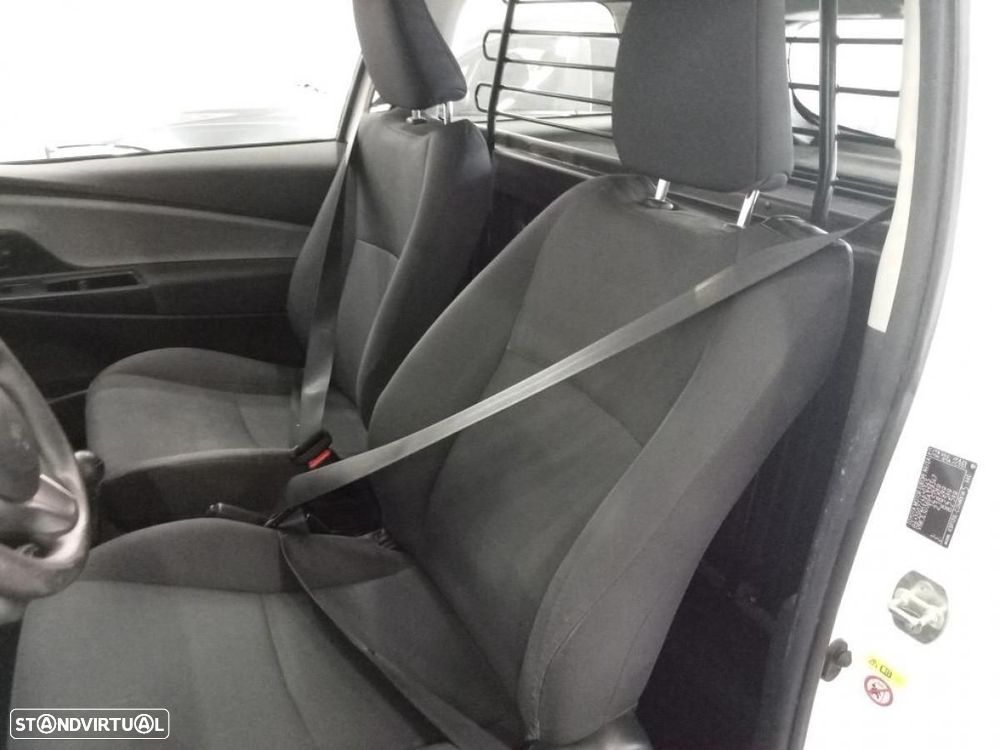 Toyota Yaris bizz 1.0 VVT-i c/IVA - 4