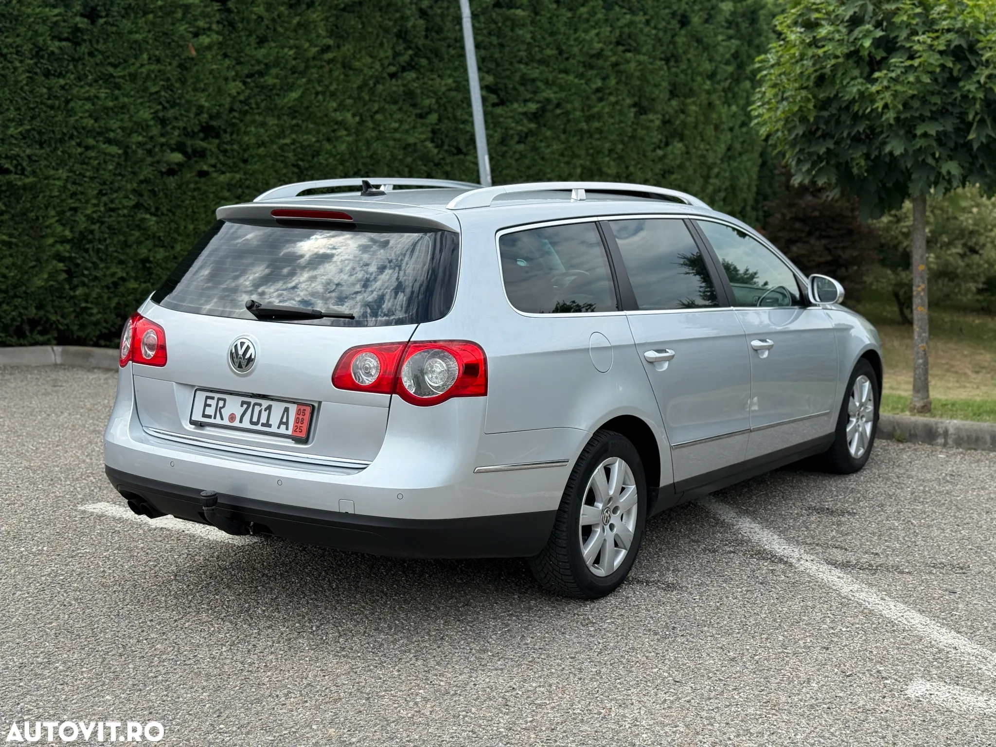 Volkswagen Passat Variant 2.0 TDI Blue TDI DSG Highline - 8