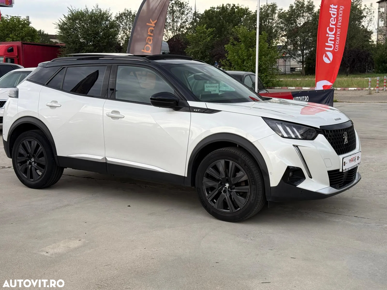 Peugeot 2008 PureTech 155 EAT8 GT Pack - 34