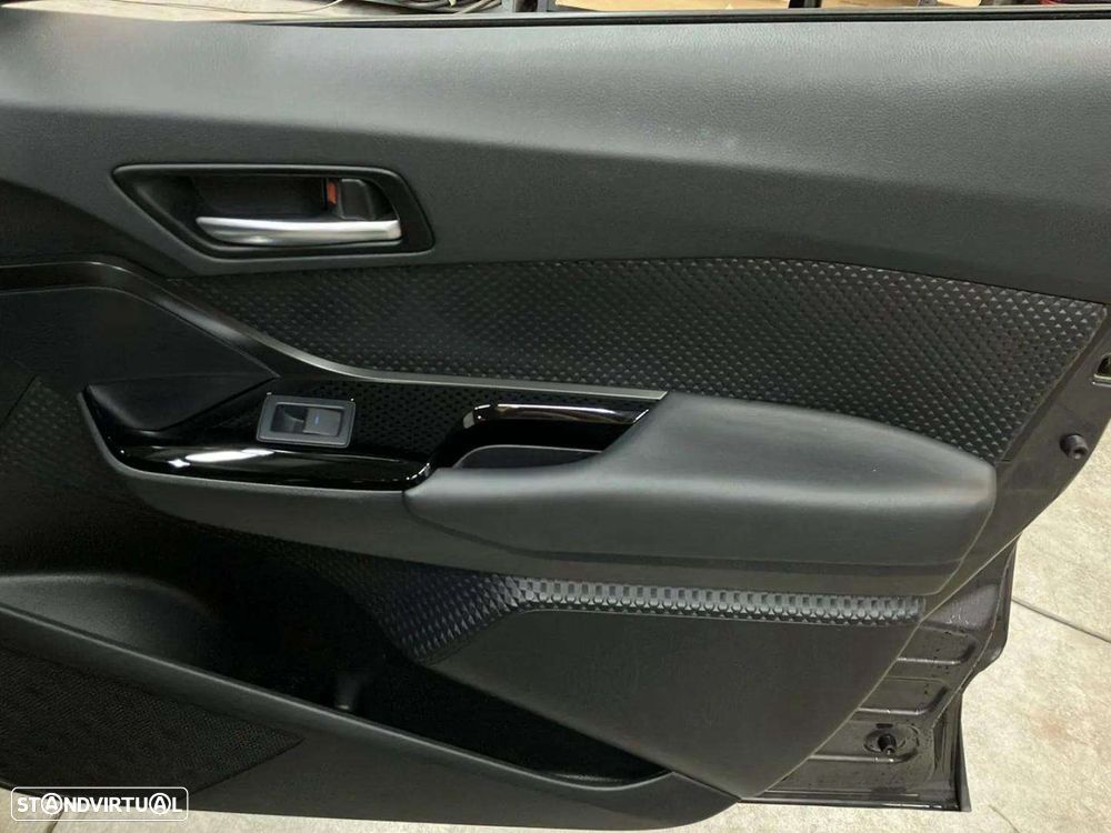 Toyota C-HR 1.8 Hybrid Exclusive - 23