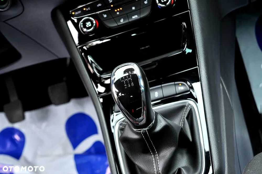 Opel Astra 1.4 Turbo Sports Tourer Dynamic - 24