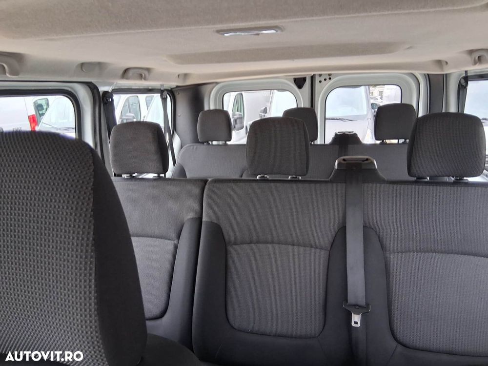 RENAULT Trafic 2023 — imagine 10
