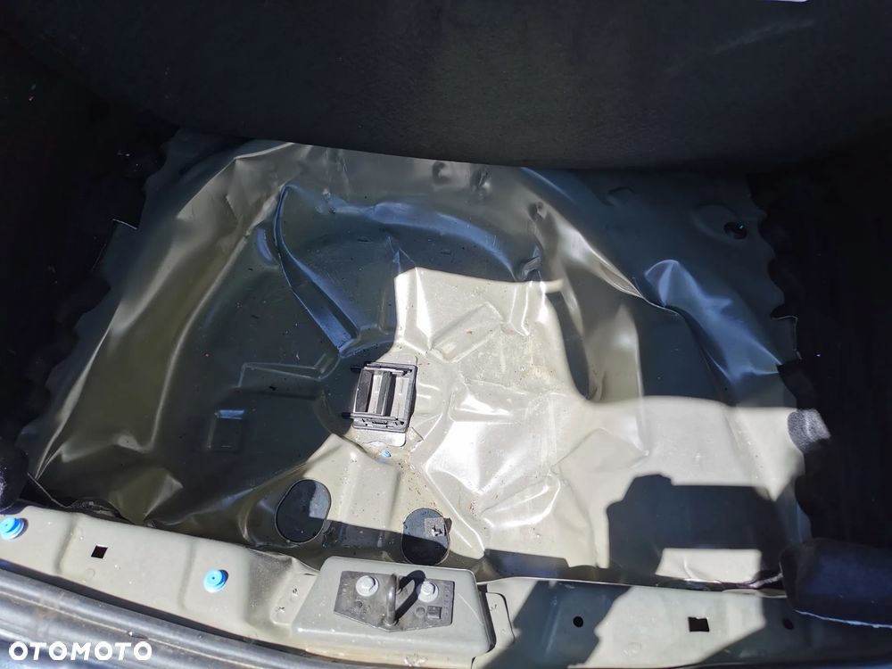 Peugeot 208 Hybrid 100 e-DSC6 Active - 12