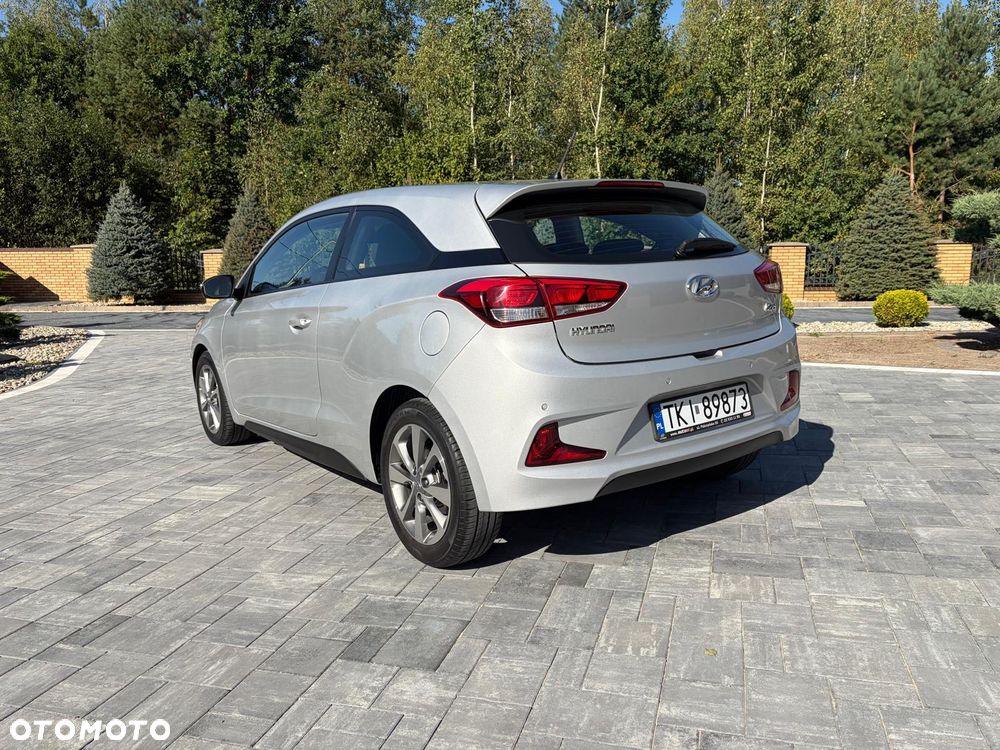 Hyundai i20 1.4 Comfort - 20