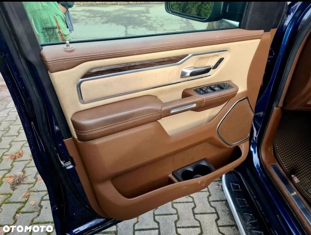 RAM 1500 Crew Cab Laramie - 5