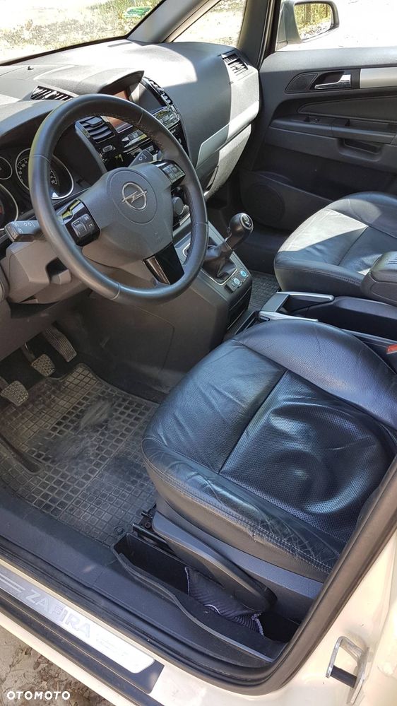 Opel Zafira 1.8 - 9