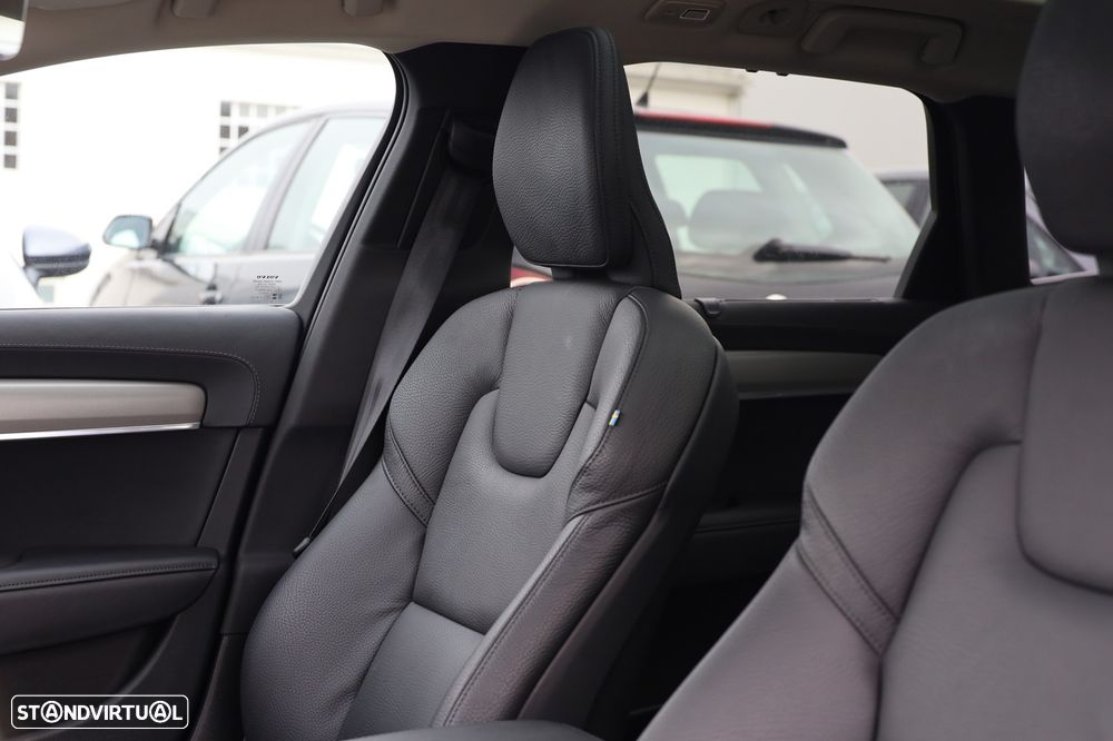 Volvo V90 2.0 T6 PHEV Plus Dark AWD - 8