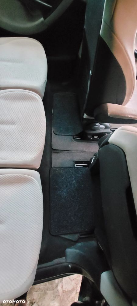 Citroën C4 Picasso 2.0 HDi Exclusive MCP - 16