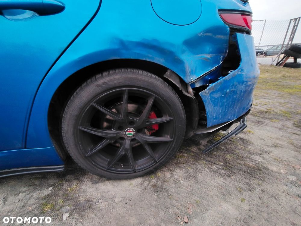 Alfa Romeo Giulia 2.2 D Turbo Super - 18