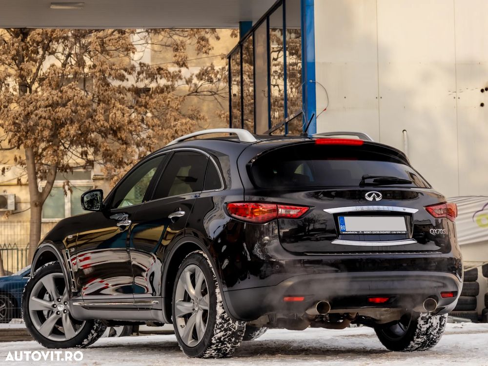 Infiniti QX70 5.0 AWD Aut. S Premium - 4