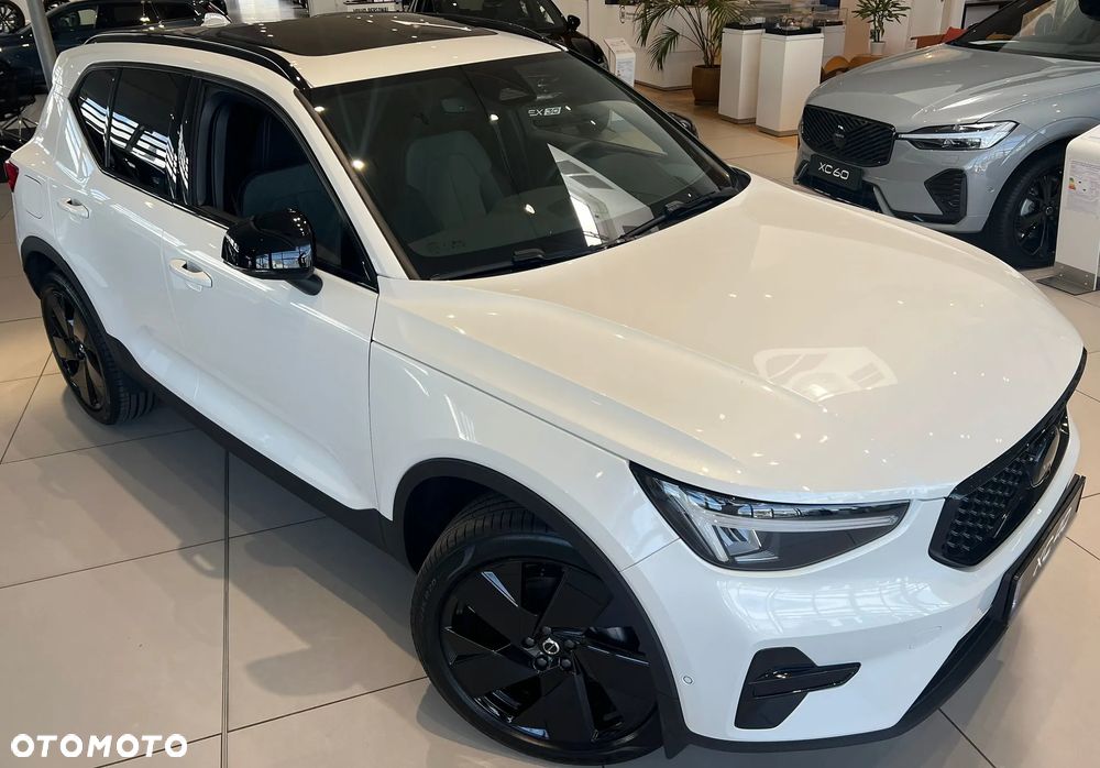 Volvo XC 40 B4 B AWD DKG Ultimate Dark - 8