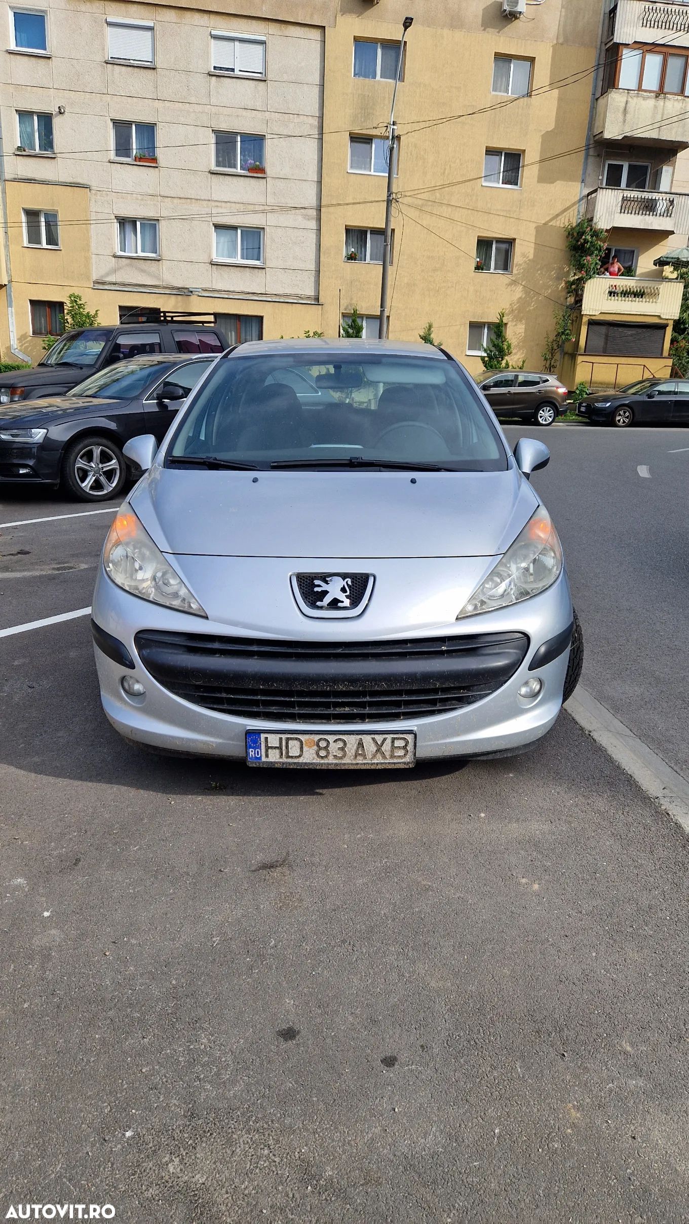 Peugeot 207 - 1