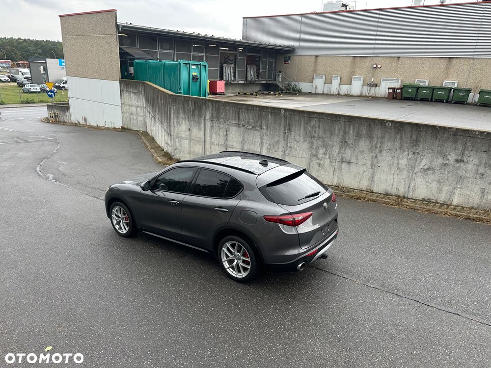 Alfa Romeo Stelvio 2.0 Turbo Veloce TI Q4 - 2