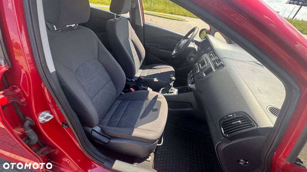 Kia Rio 1.2 L - 12