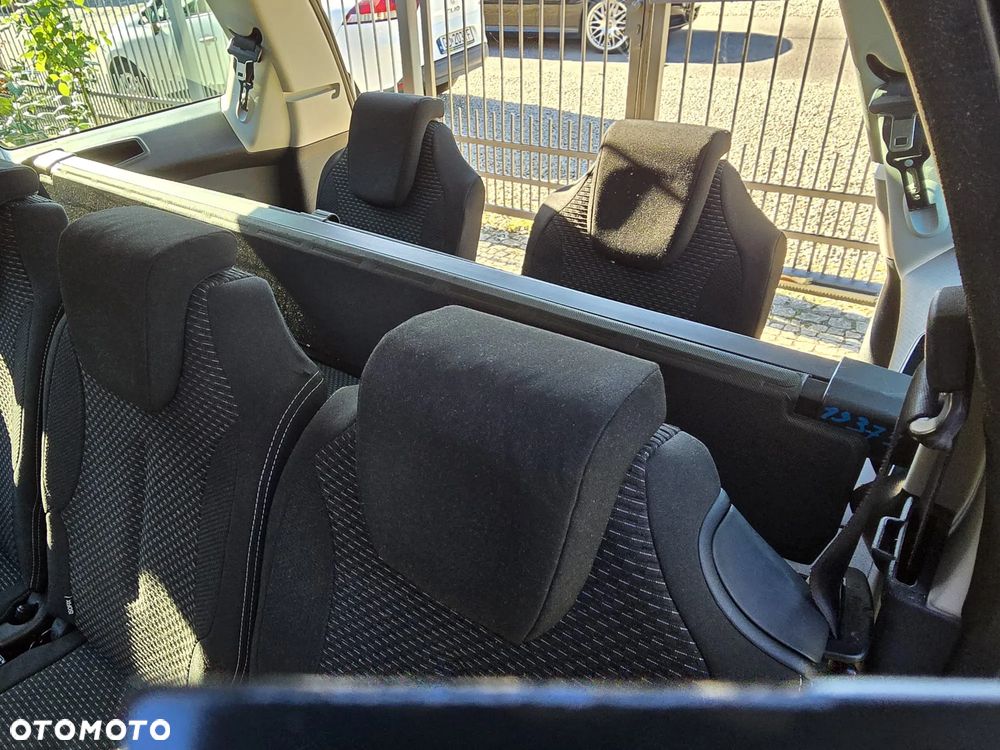 Citroën C4 Picasso - 27