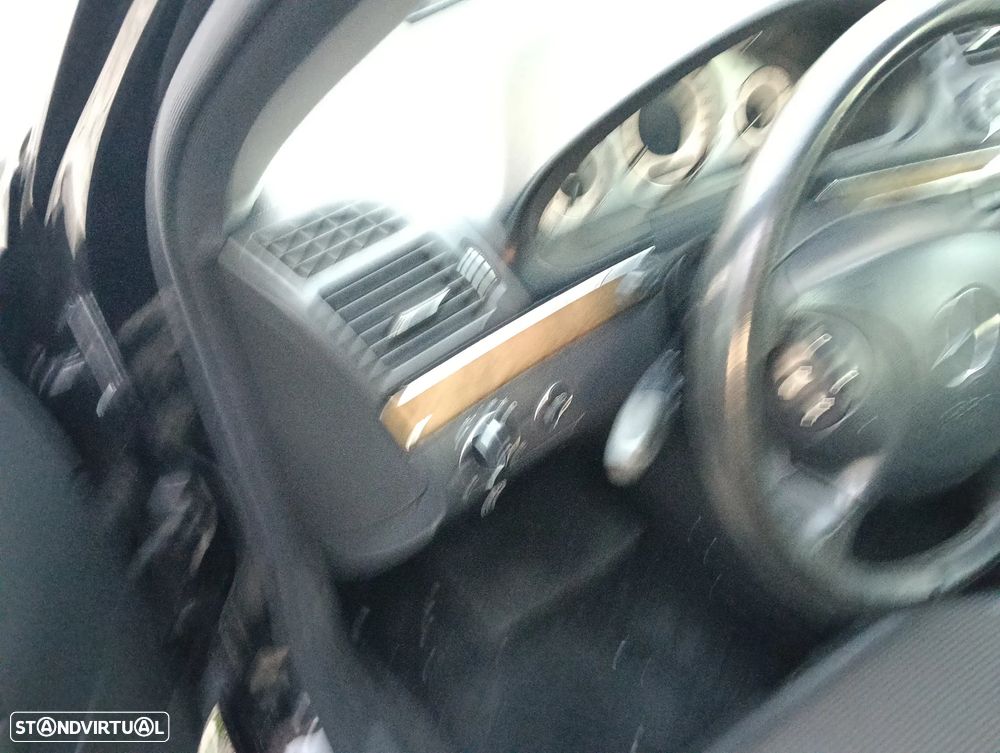 Mercedes-Benz E 320 - 24