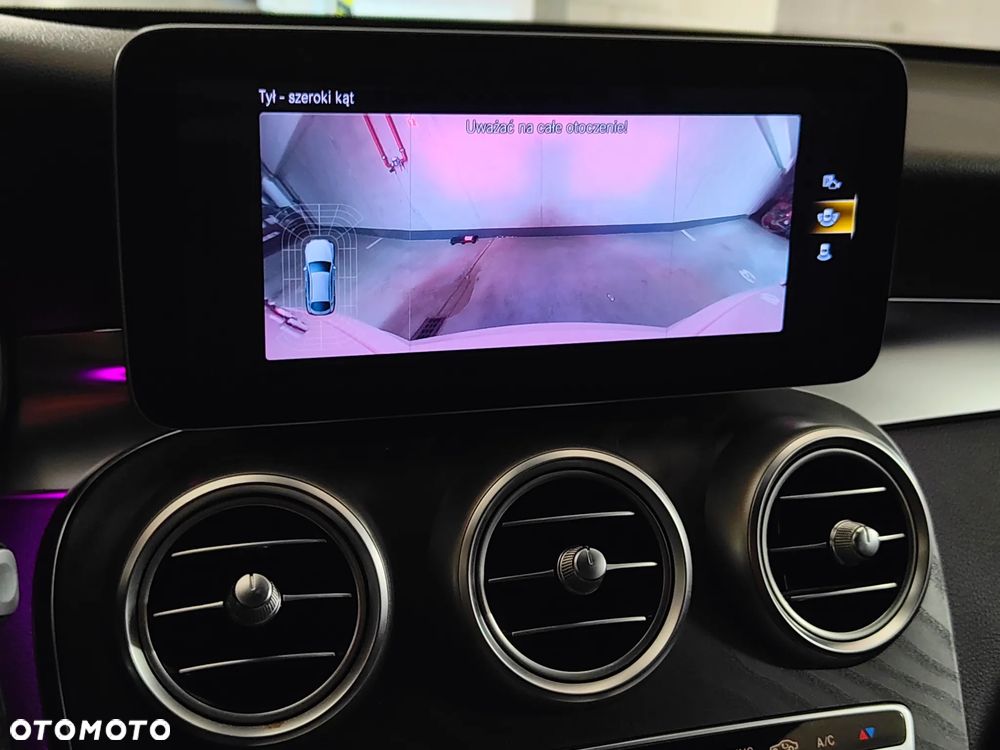Mercedes-Benz GLC 220 d 4Matic 9G-TRONIC AMG Line - 32
