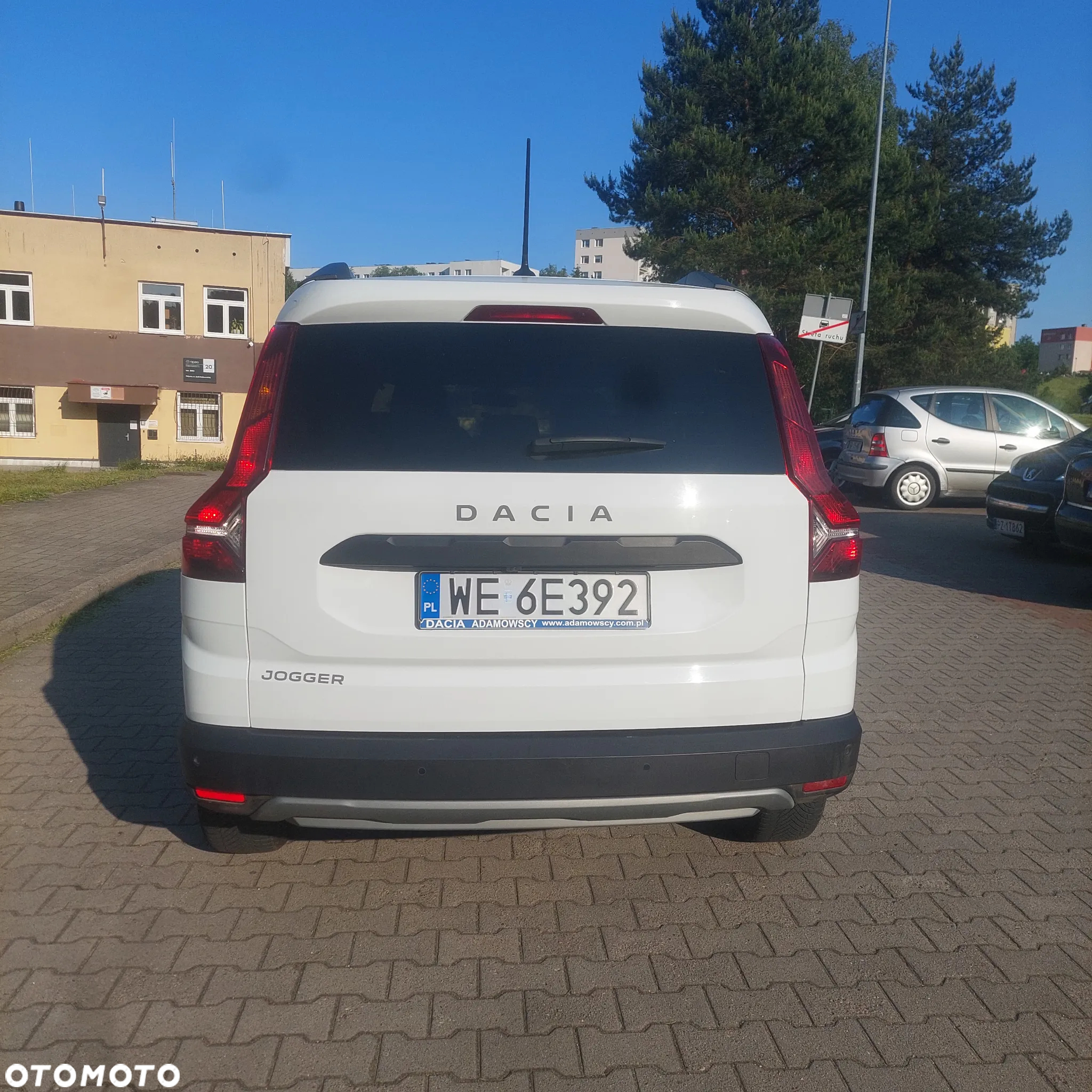 Dacia Jogger 1.0 TCe Comfort 7os - 11