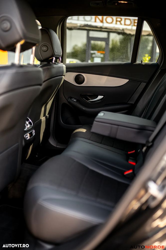 Mercedes-Benz GLC - 39